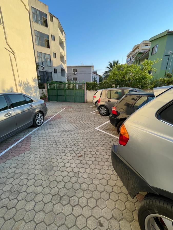 Festim Hotel Durrës Eksteriør billede