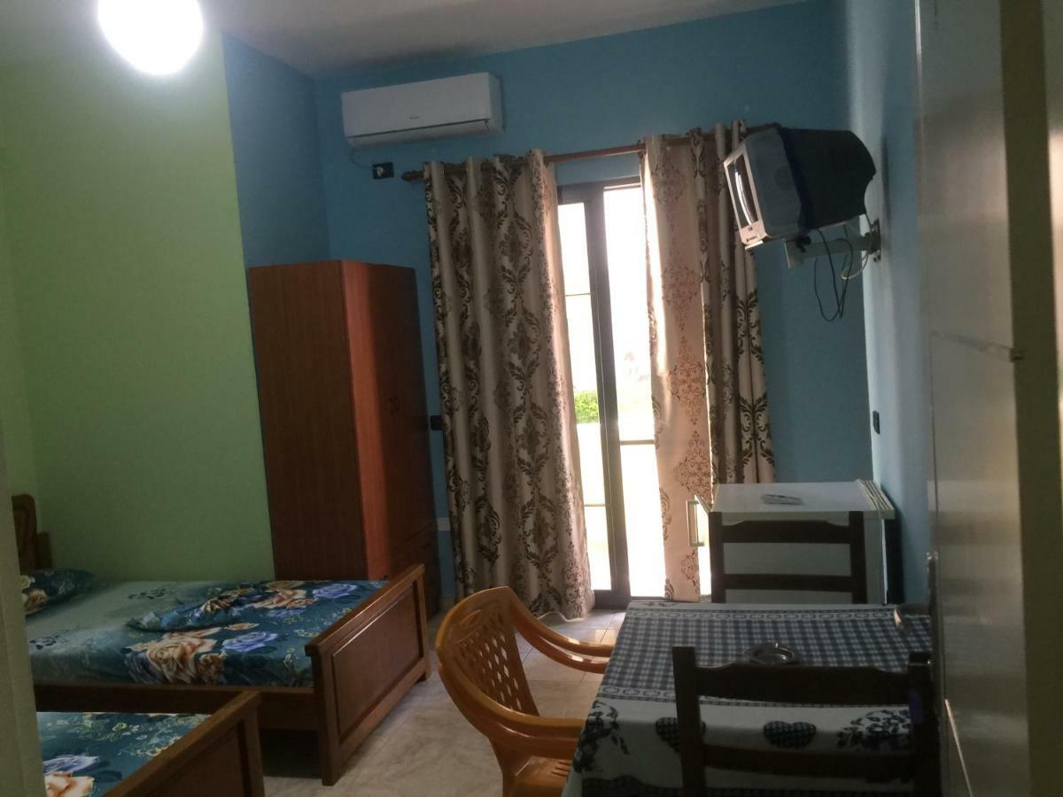 Festim Hotel Durrës Eksteriør billede